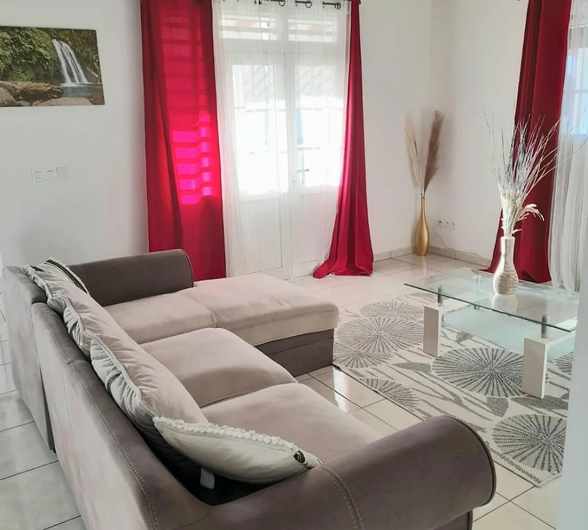 Holiday home Maison Moderne Sainte-Anne